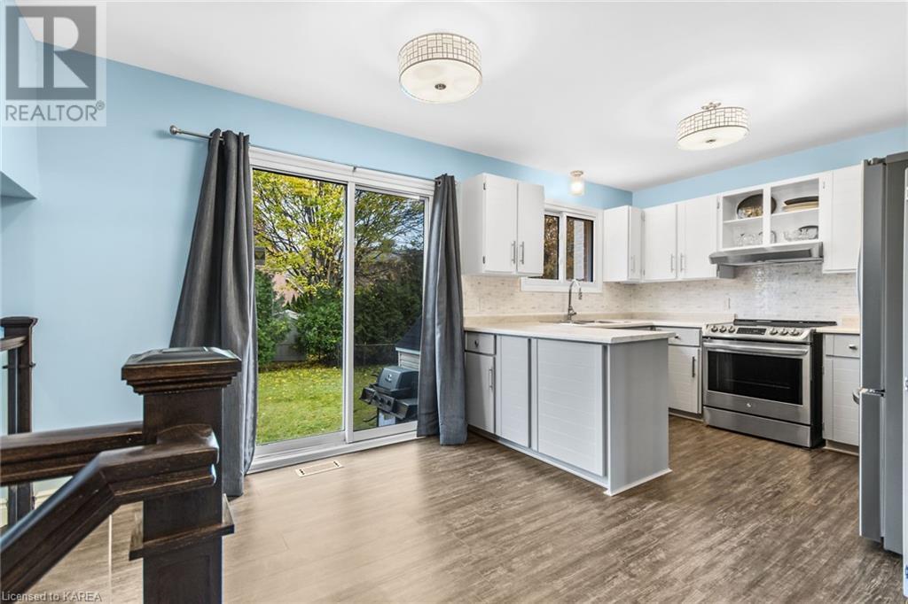 924 NEWHALL Drive