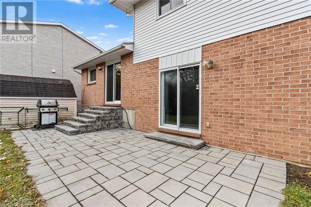 924 NEWHALL Drive