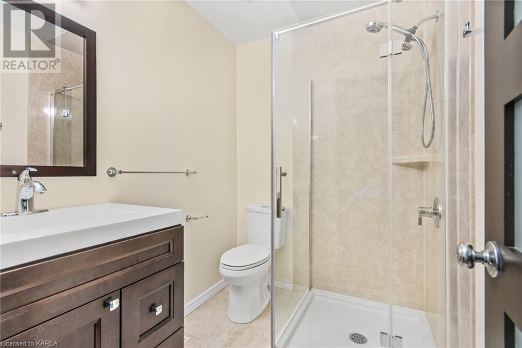 924 NEWHALL Drive