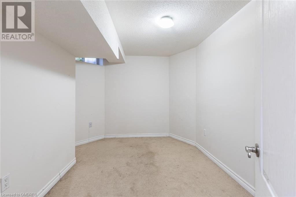 6993 AMOUR Terrace