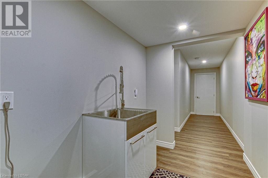 7 HUNTINGTON Terrace