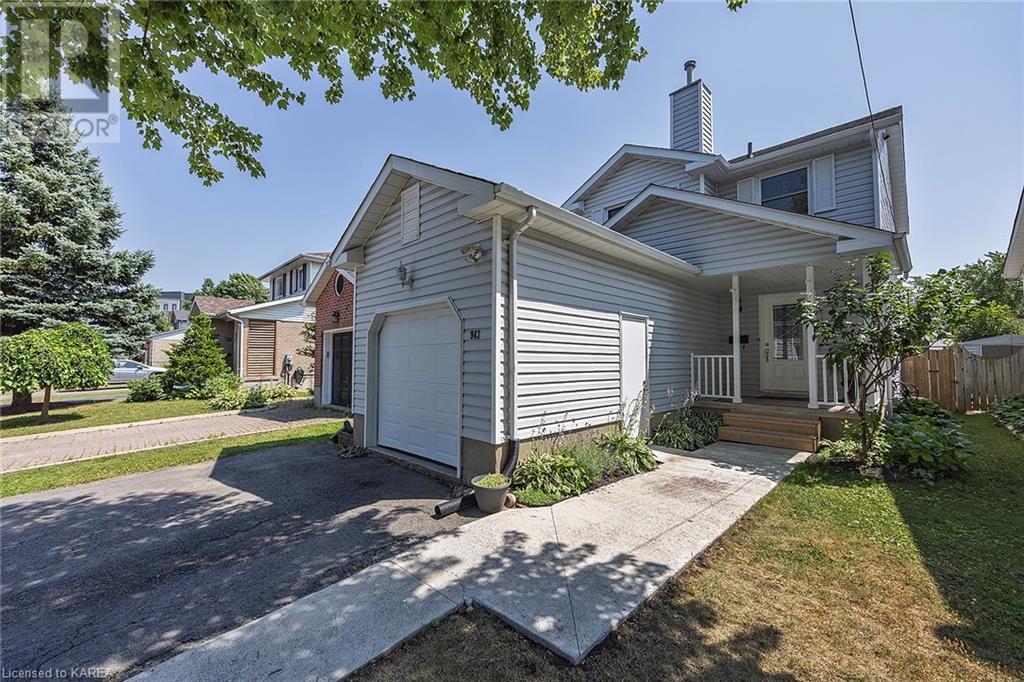 943 KILLARNEY Crescent