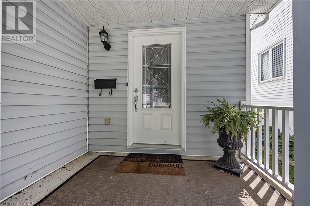 943 KILLARNEY Crescent