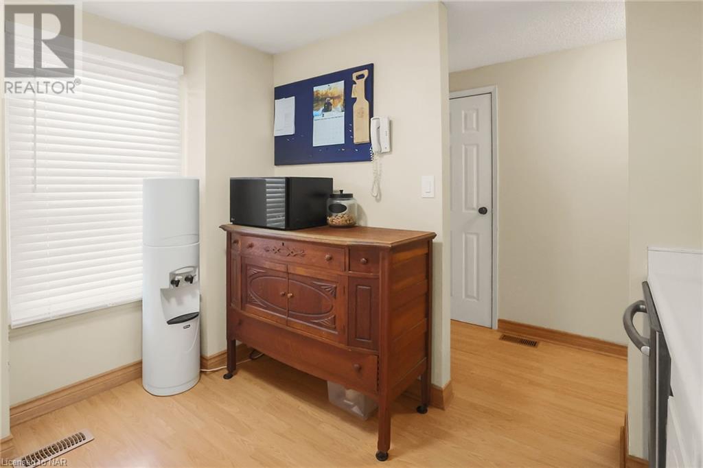 242 LAKEPORT Road