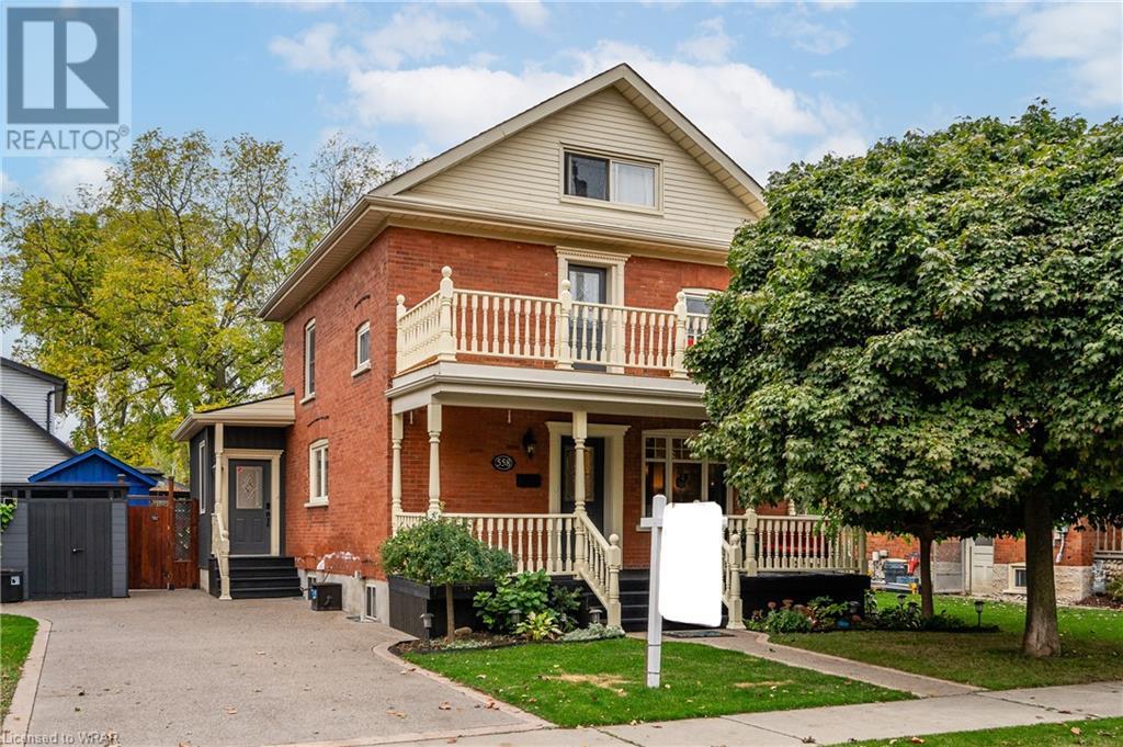 558 VINE Street