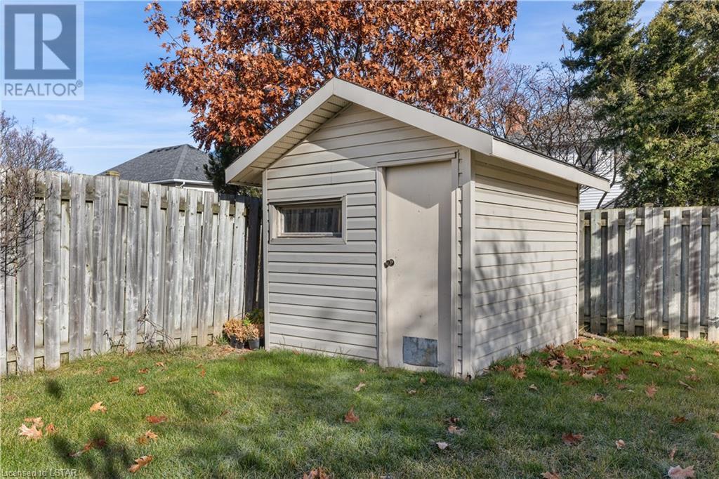 322 LANSDOWNE Avenue