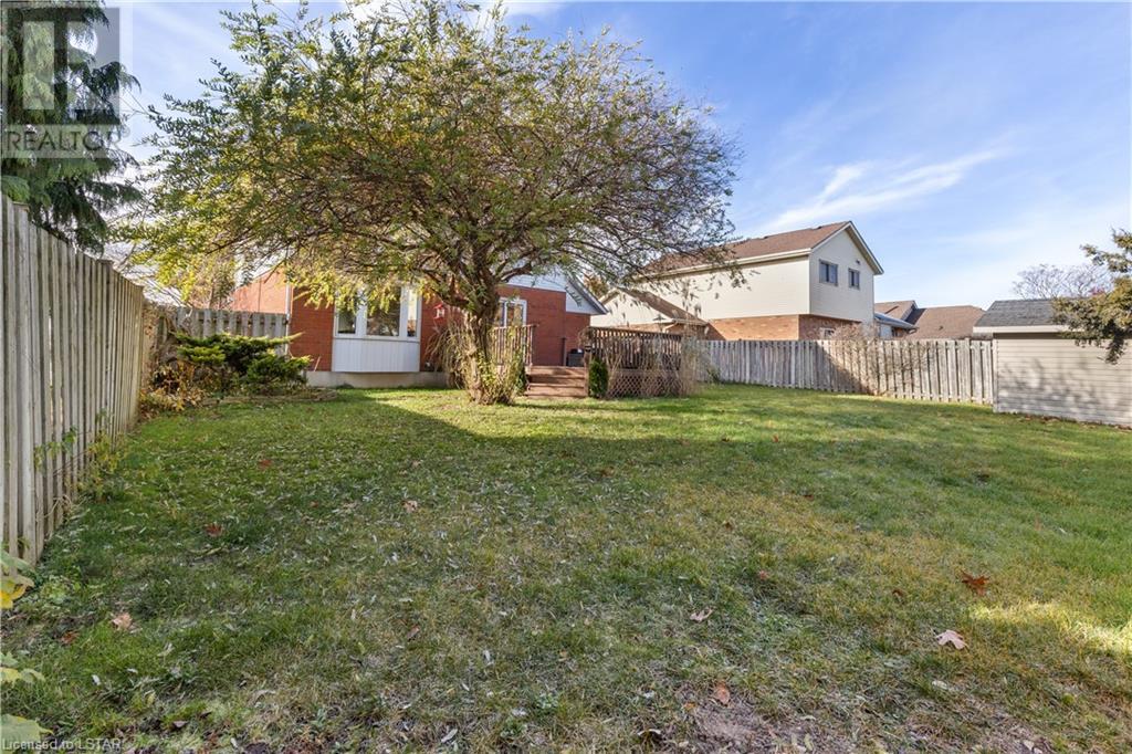 322 LANSDOWNE Avenue