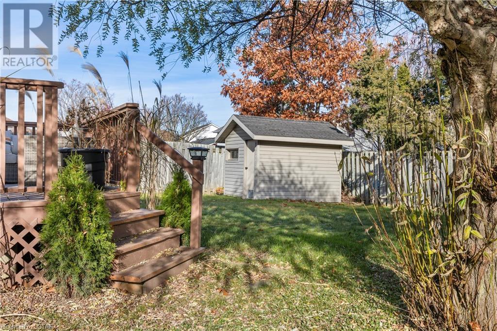 322 LANSDOWNE Avenue