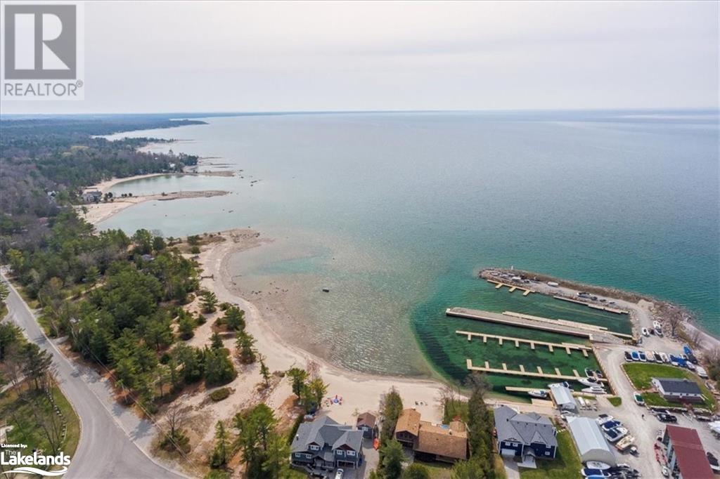 Homes For Sale Danielle Dorion & Vanya Gluhic Real Estate