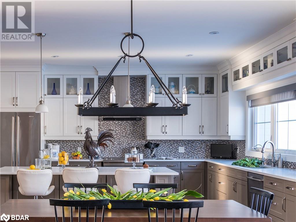 LT 225 FRIESIAN Court