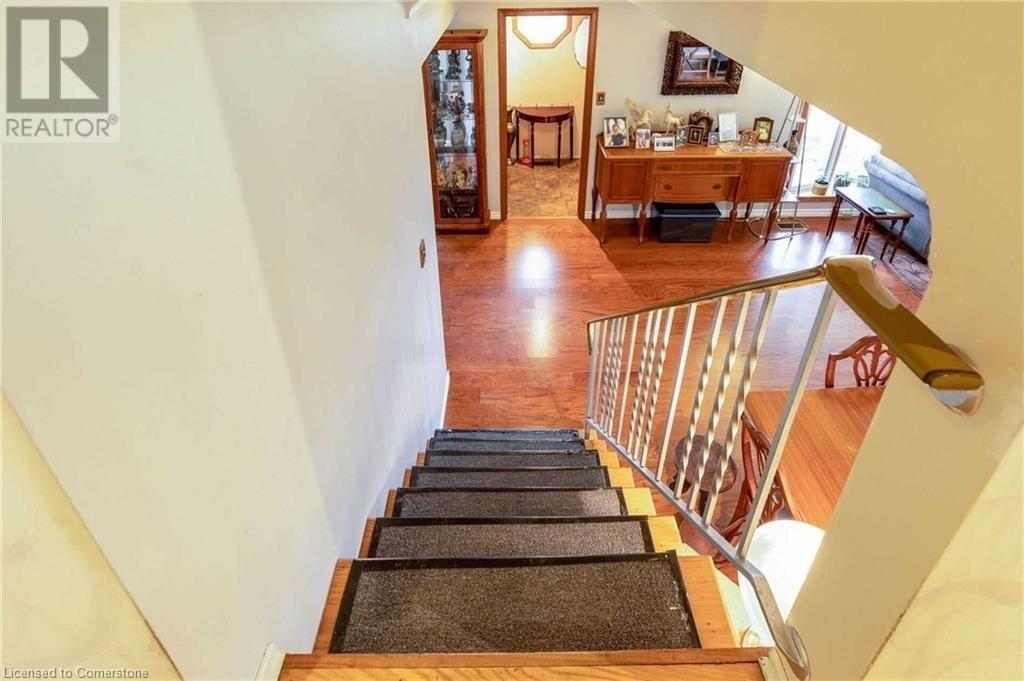 183 MAIN Street S
