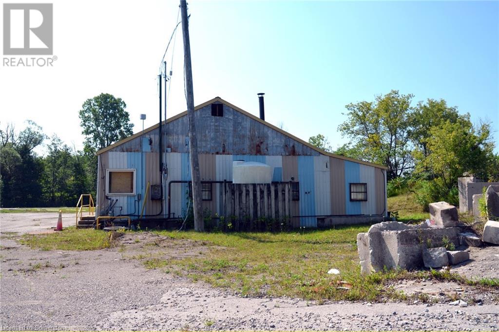 458 QUEENSWAY Highway W