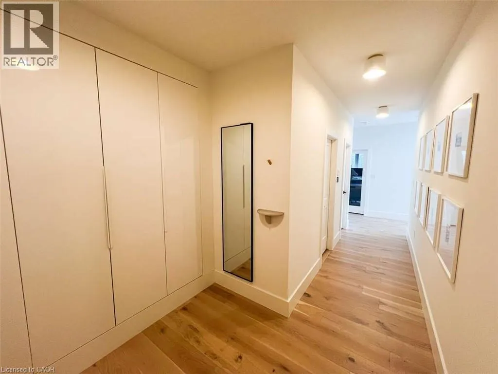 38 MCINTYRE Court