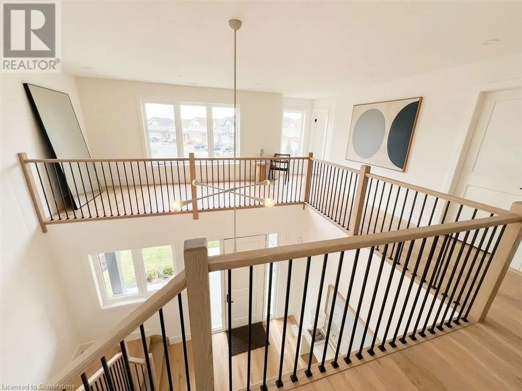 38 MCINTYRE Court
