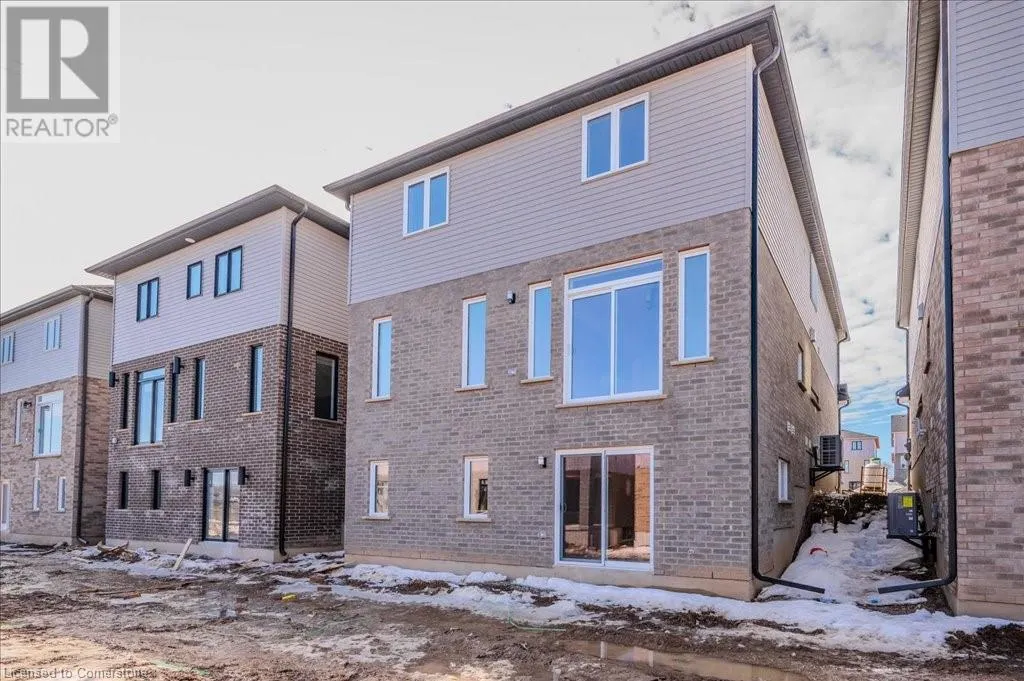 552 BALSAM POPLAR Street