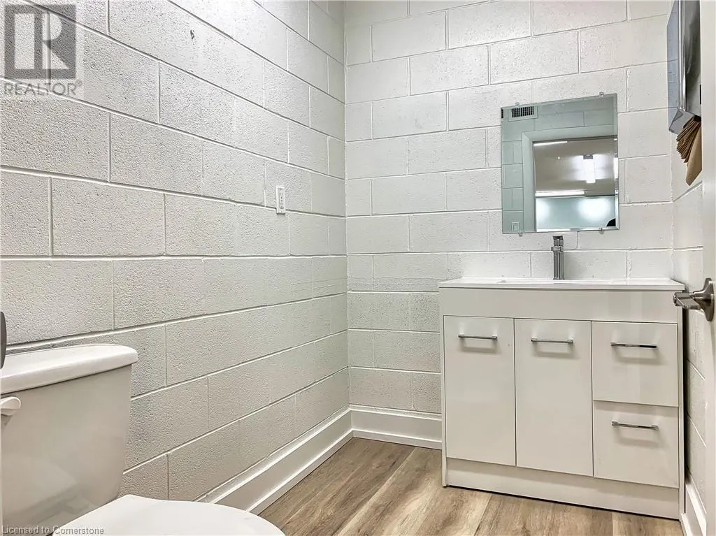 165 PLYMOUTH Road Unit# 4, #4
