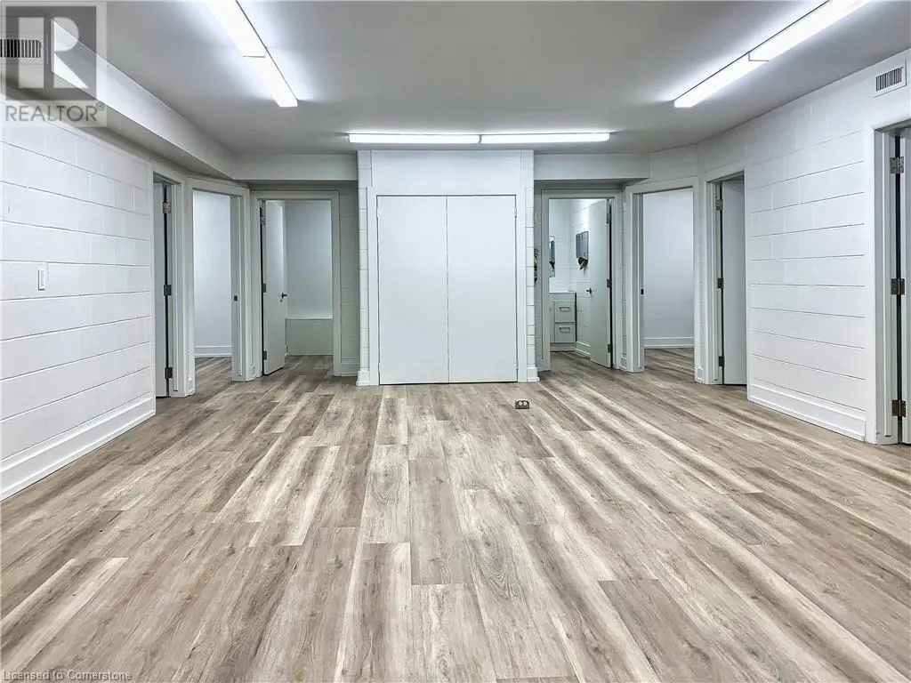 165 PLYMOUTH Road Unit# 4, #4