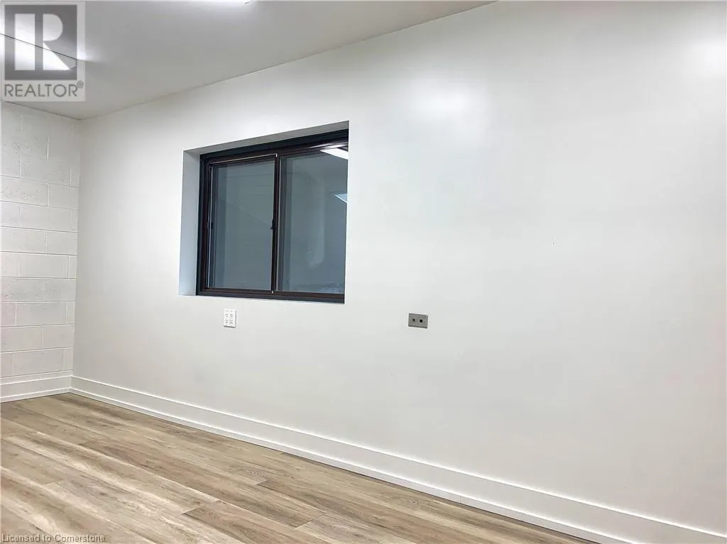 165 PLYMOUTH Road Unit# 4, #4