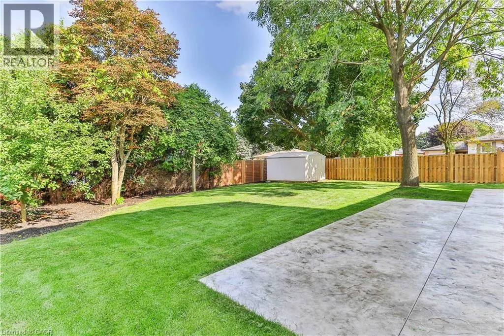 22 ATWOOD Crescent