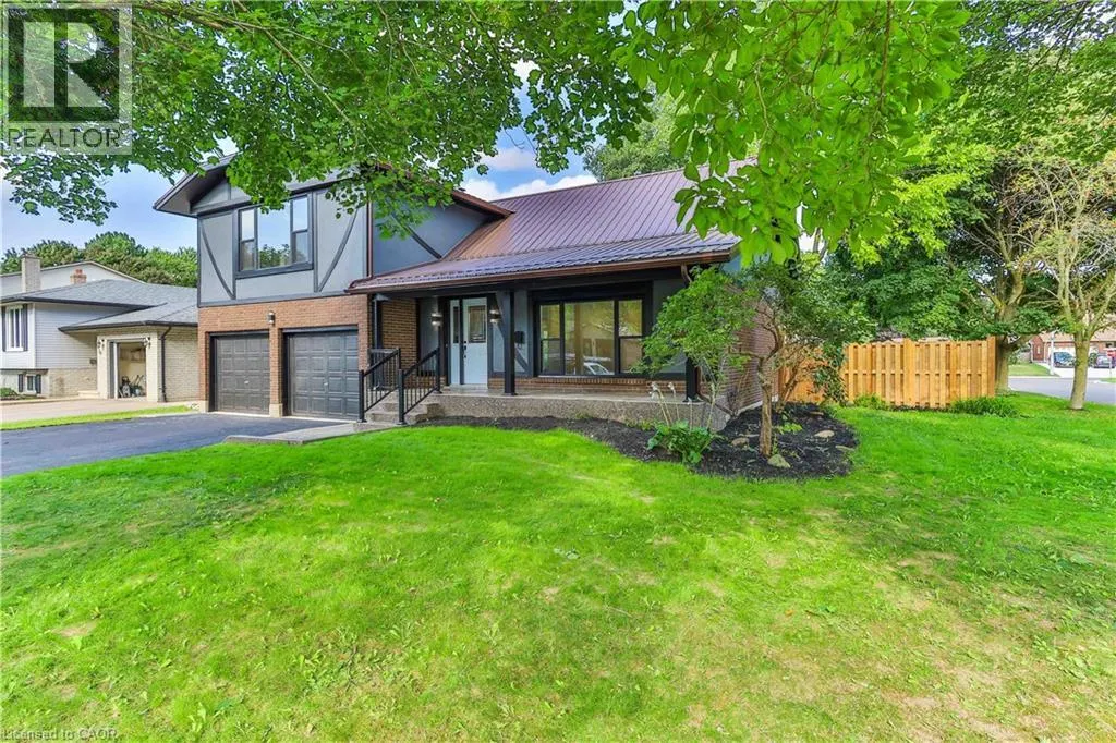 22 ATWOOD Crescent