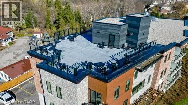 162 SNYDERS Road E Unit# 102, #102