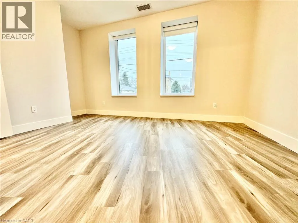 162 SNYDERS Road E Unit# 201, #201