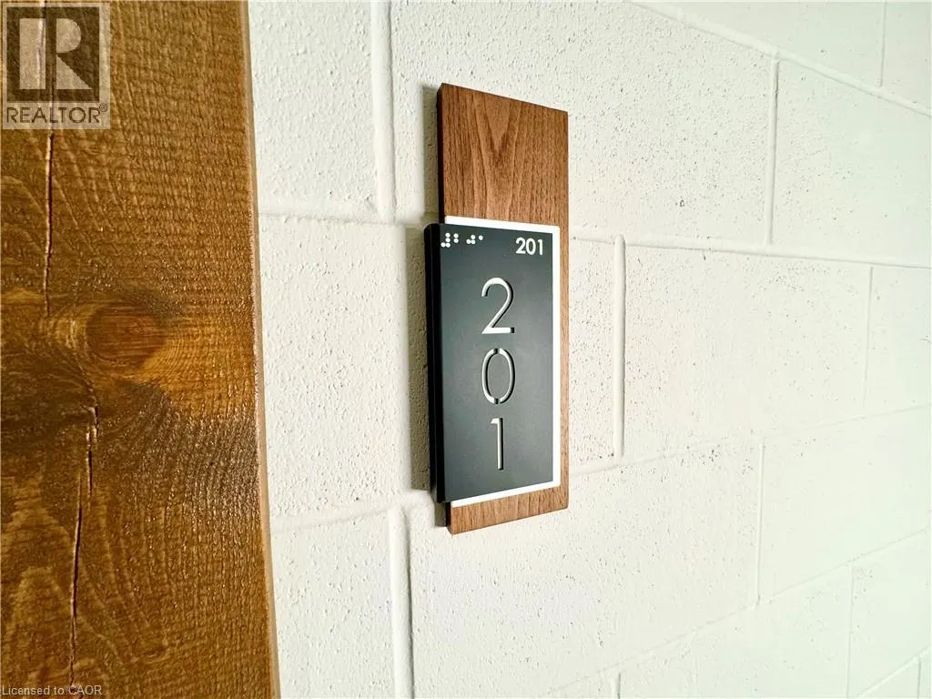 162 SNYDERS Road E Unit# 201, #201