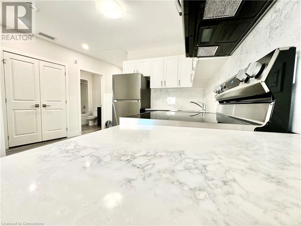162 SNYDERS Road E Unit# 201, #201