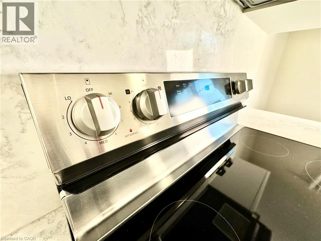 162 SNYDERS Road E Unit# 201, #201