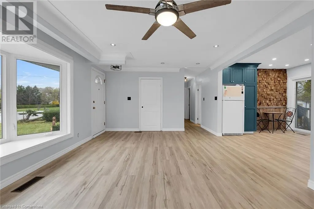 46 ORIOLE Crescent