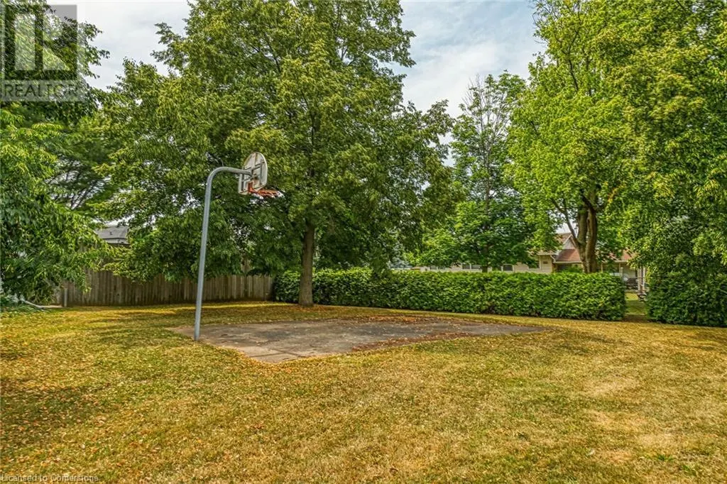 46 ORIOLE Crescent