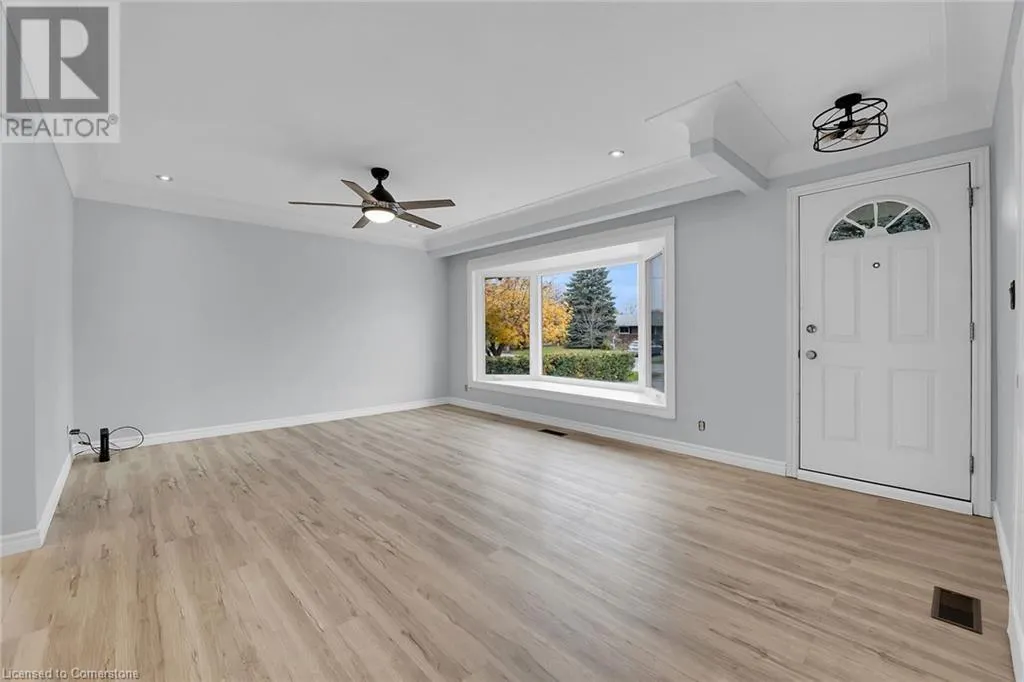 46 ORIOLE Crescent