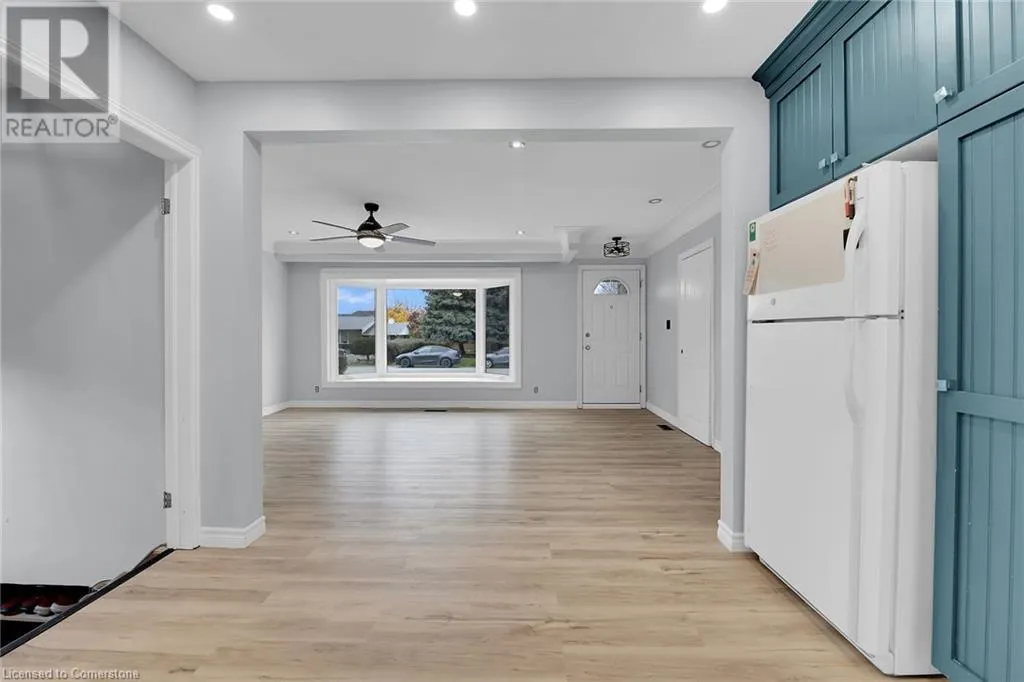 46 ORIOLE Crescent