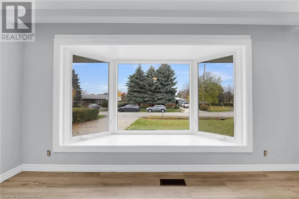 46 ORIOLE Crescent