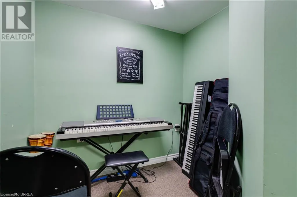 45 DALKEITH Drive Unit# 2, #2