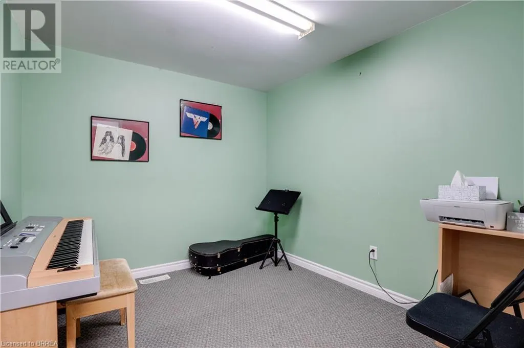 45 DALKEITH Drive Unit# 2, #2