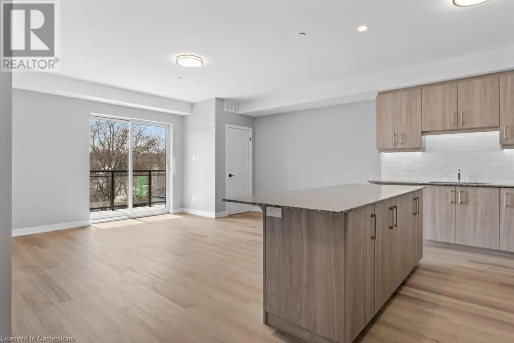 5002 KING Street Unit# 206, #206