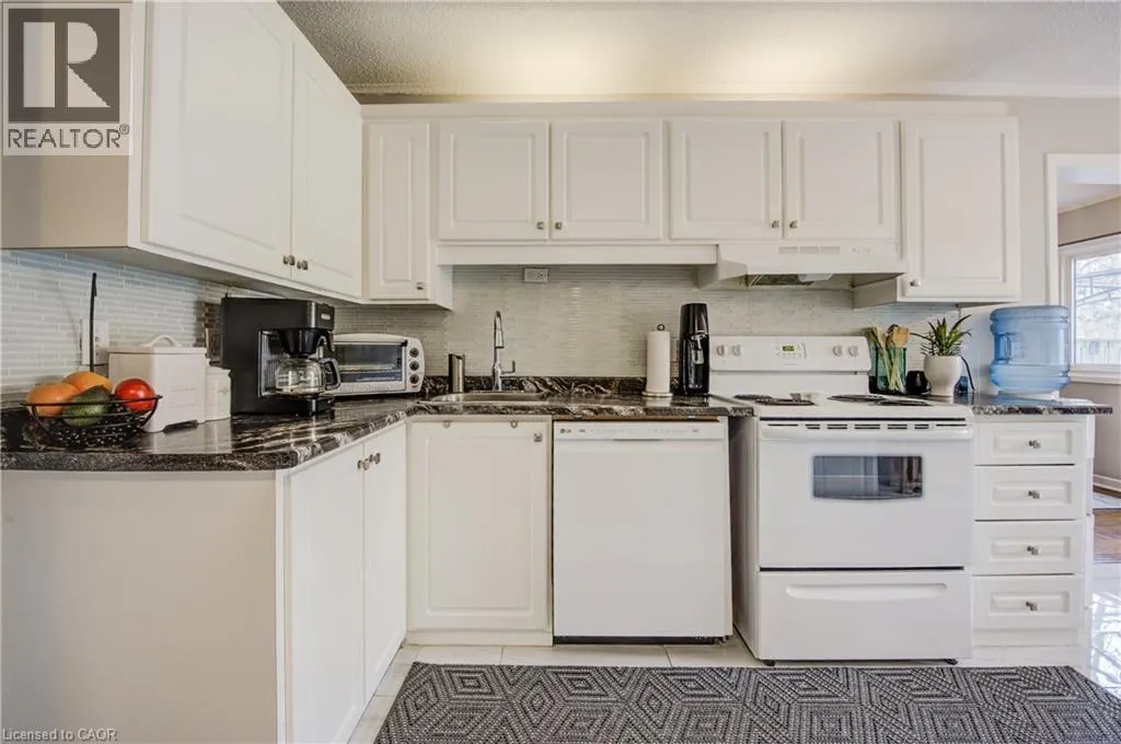 121 UNIVERSITY Avenue E Unit# 43, #43