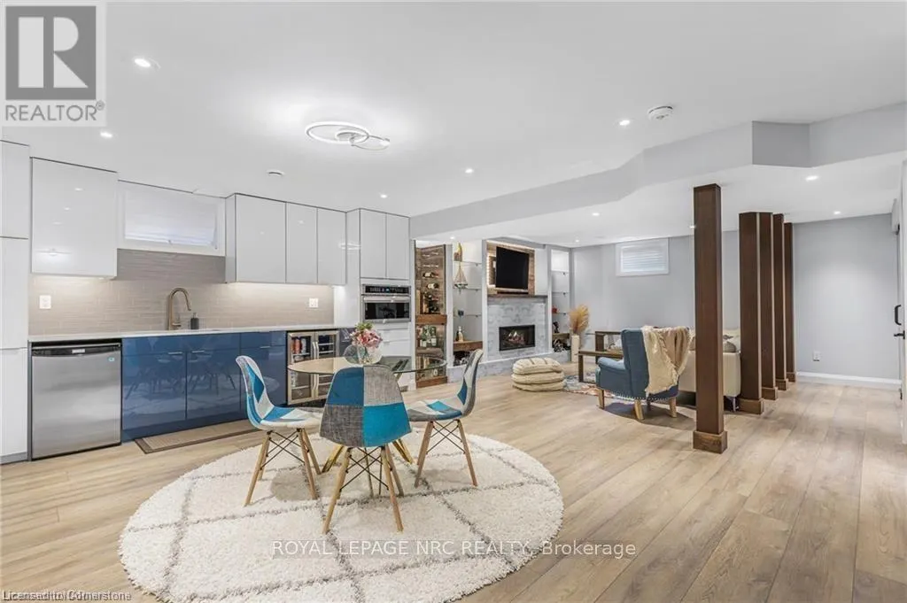 14 TUSCANY Court