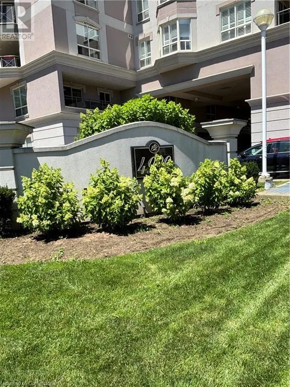 4000 CREEKSIDE Drive Unit# 203, #203