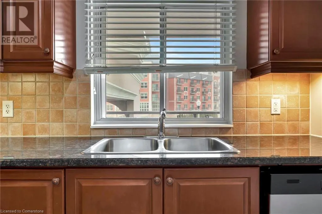 4000 CREEKSIDE Drive Unit# 203, #203
