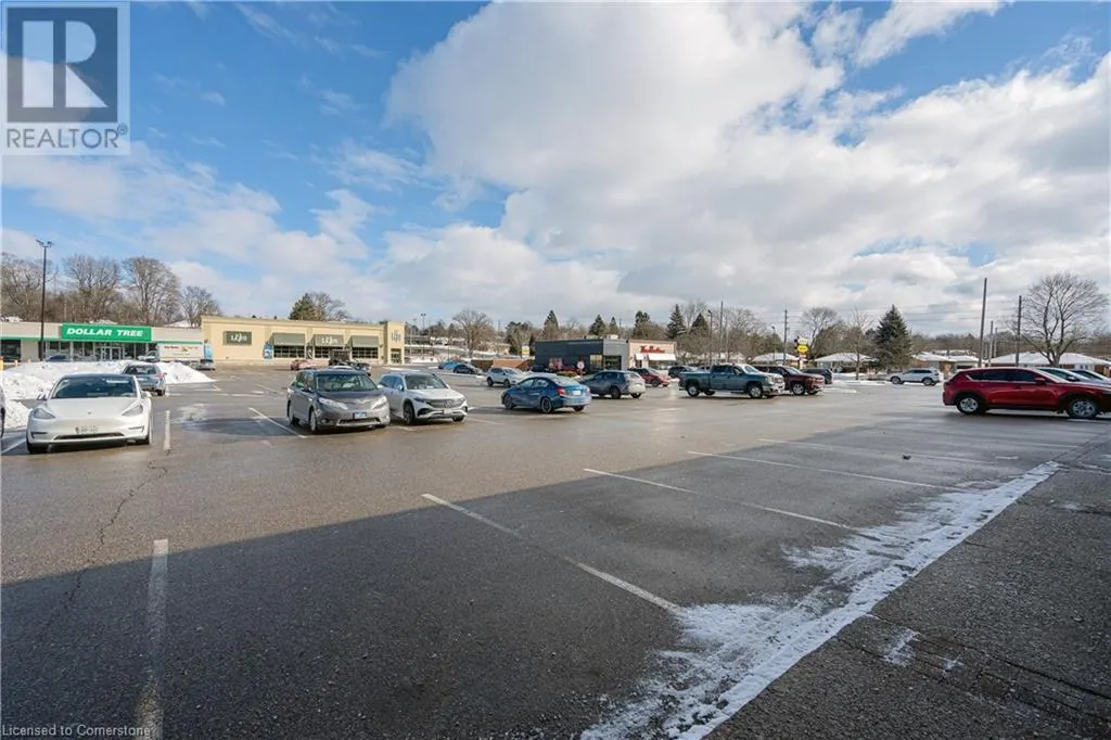 328 SPEEDVALE Avenue W Unit# 32, #32