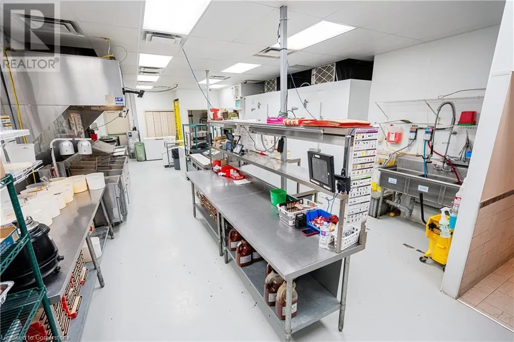 328 SPEEDVALE Avenue W Unit# 32, #32