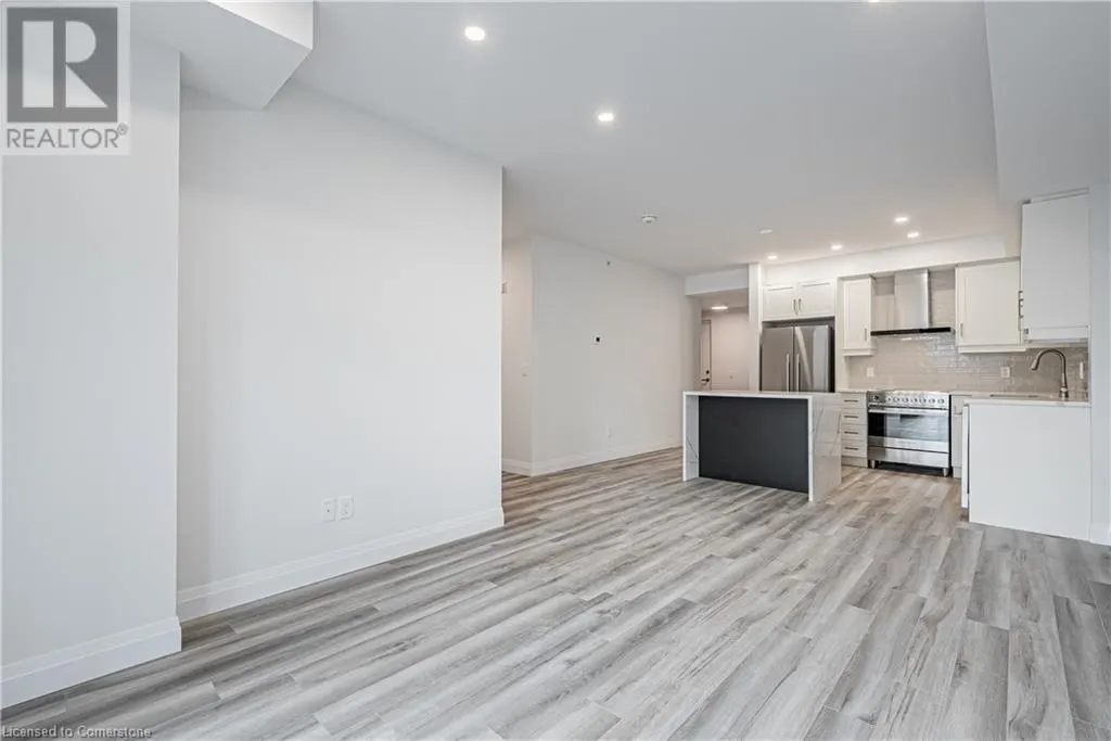 153 WILSON Street W Unit# 103, #103