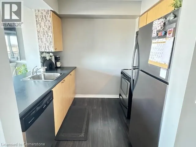 215 QUEEN Street E Unit# 711, #711