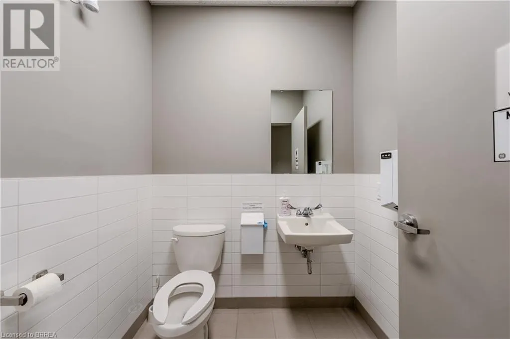 1070 REST ACRES Road Unit# Bldg F #7, #Bldg F #7