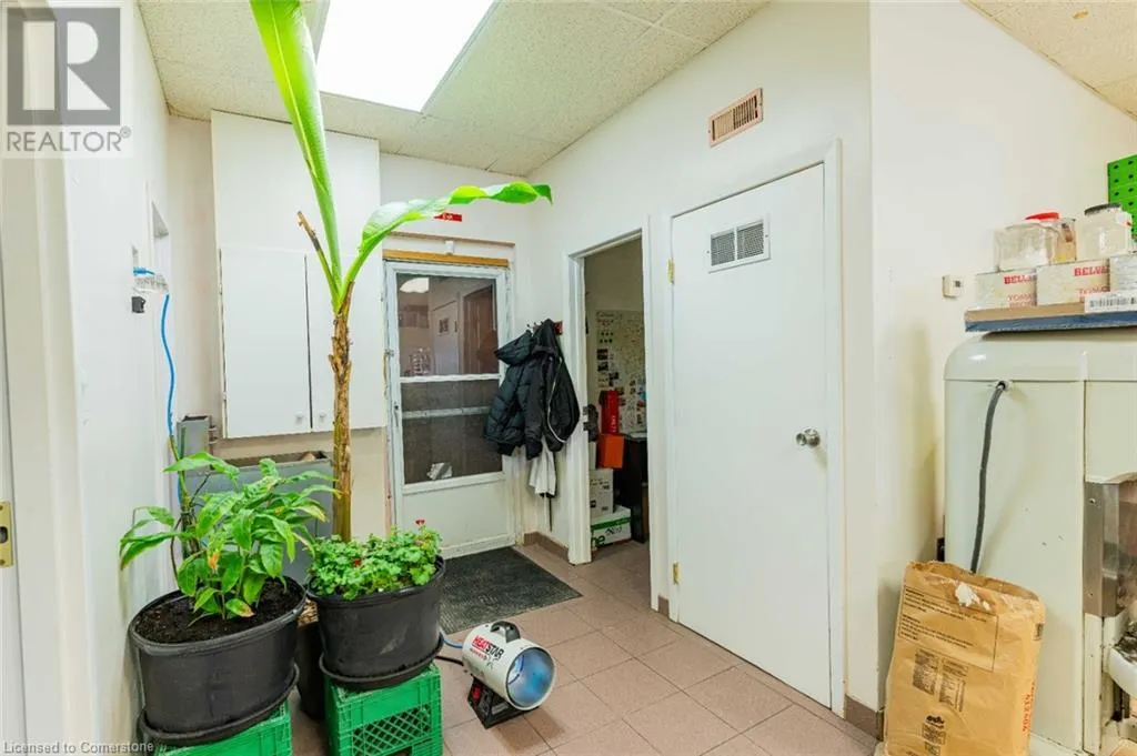 112 ORIOLE Parkway W