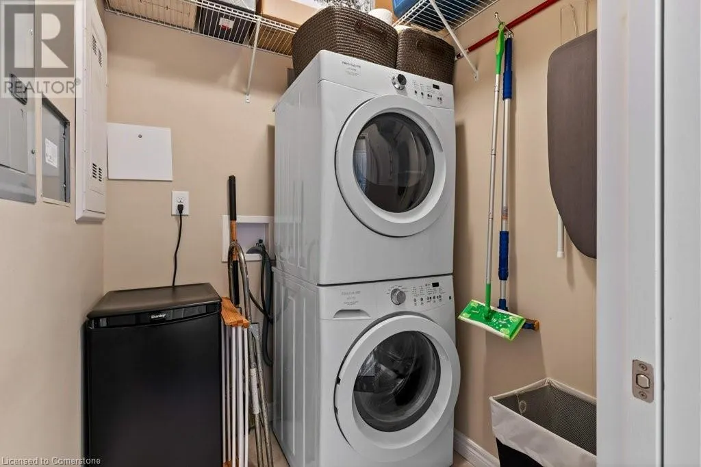539 BELMONT Avenue W Unit# 1004, #1004