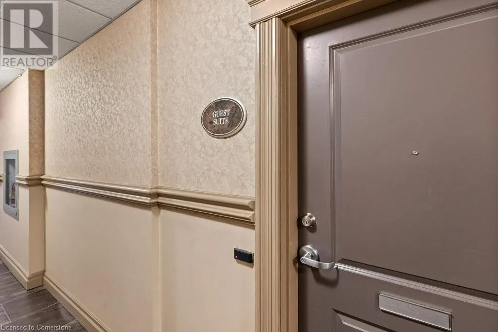 539 BELMONT Avenue W Unit# 1004, #1004