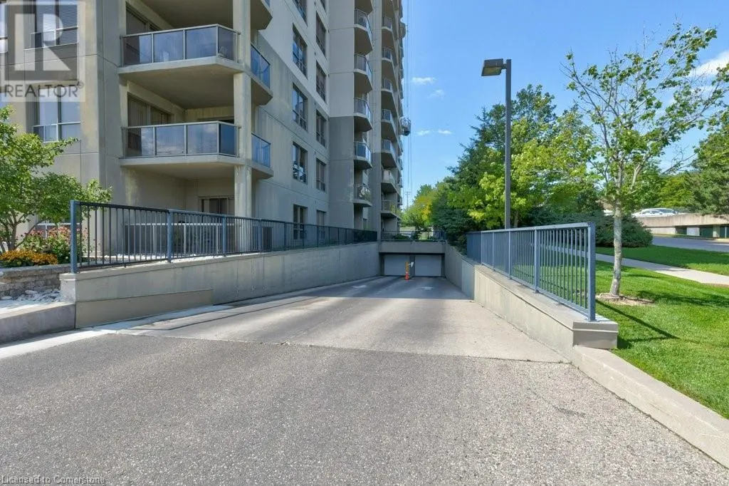 539 BELMONT Avenue W Unit# 1004, #1004